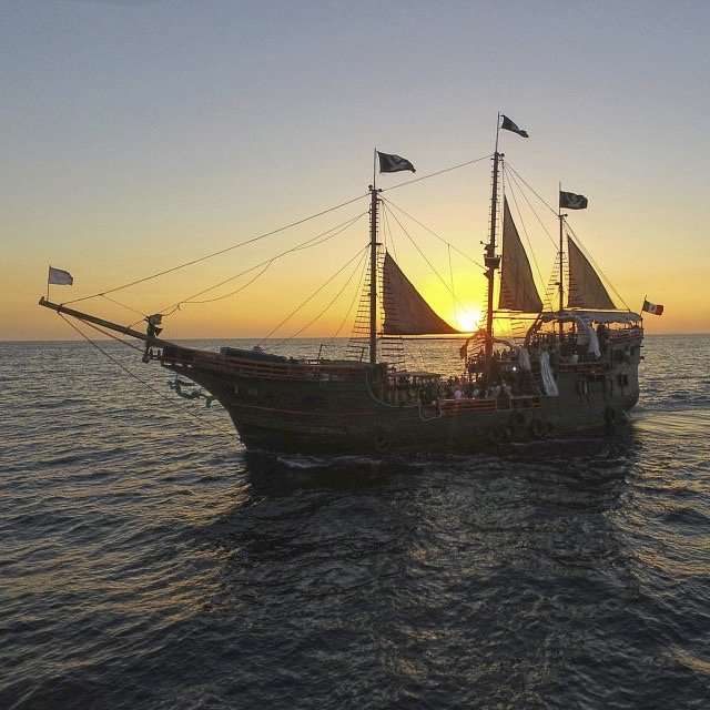 Pirate Ship Night Tour